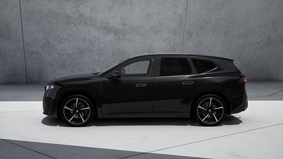 BMW iX3 3 of 5