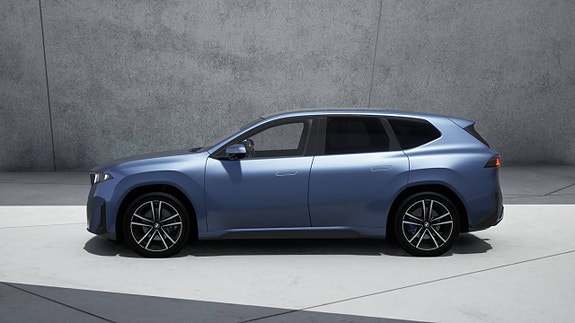 BMW iX3 3 of 5