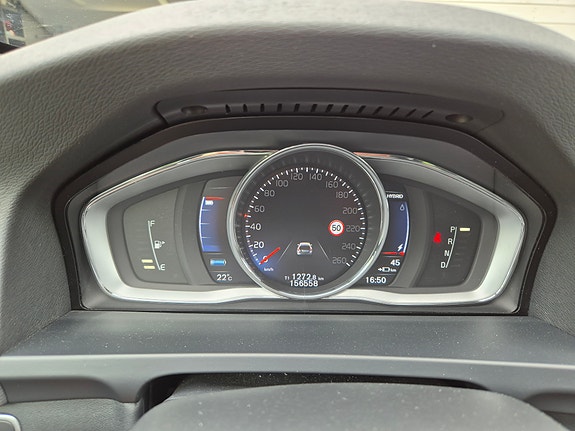 Volvo V60 12 of 12
