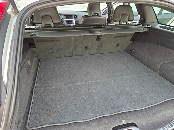 Volvo V60 10 of 12
