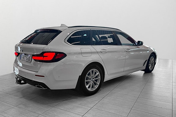 BMW 520i 7 of 27