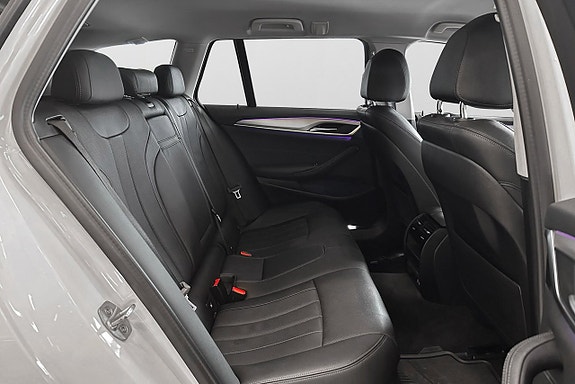 BMW 520i 12 of 27