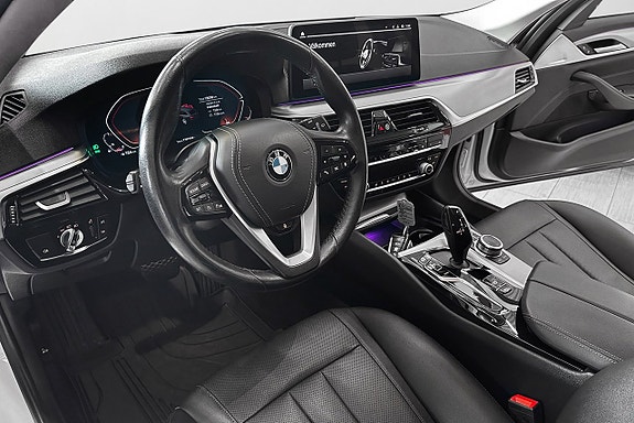 BMW 520i 16 of 27