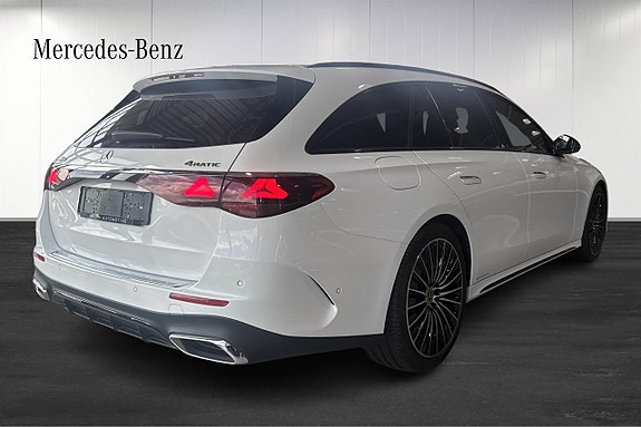 Mercedes-Benz E-Klass 4 of 5
