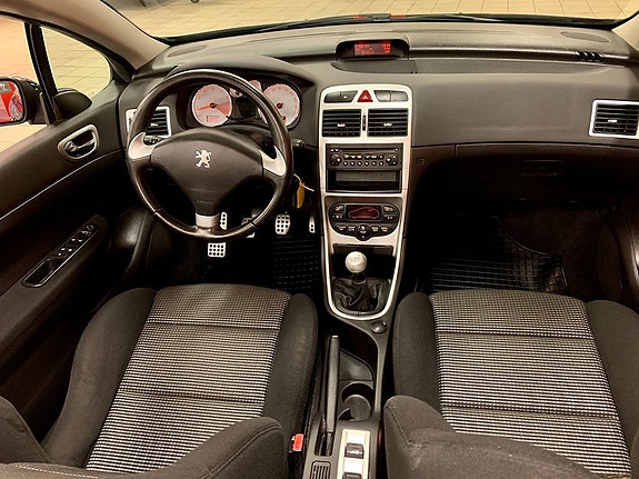 Peugeot 307 9 of 11