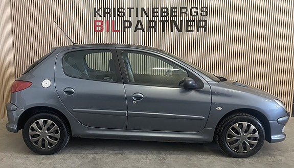 Peugeot 206 3 of 5