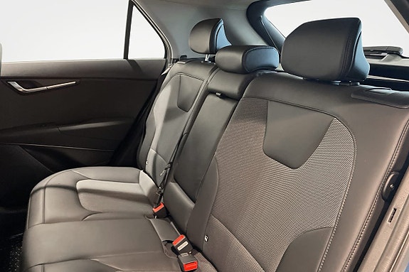 Kia Niro 7 of 16