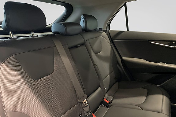 Kia Niro 10 of 16