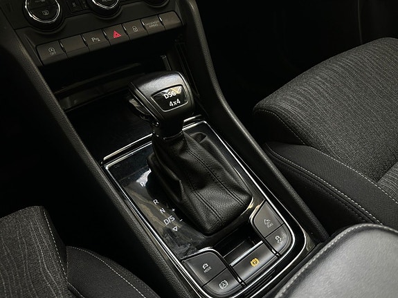 Skoda Karoq 12 of 26