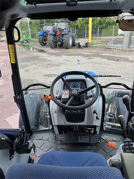New Holland T4.75S 8 of 11