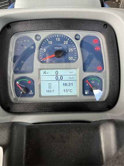 New Holland T4.75S 6 of 11