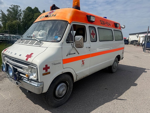 Dodge B300