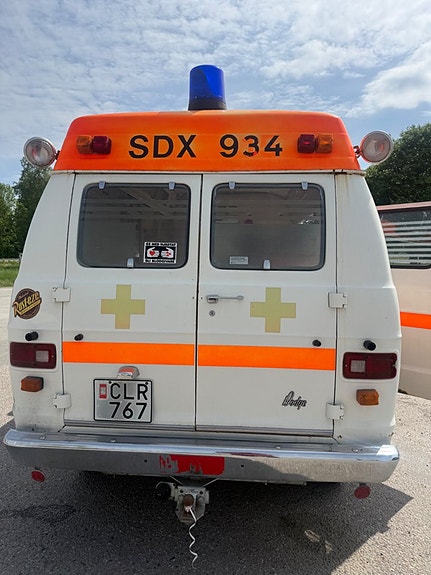 Dodge B300 7 of 8