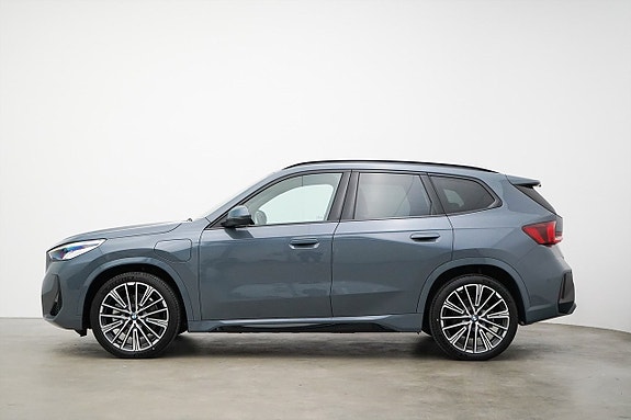 BMW X1 3 of 23