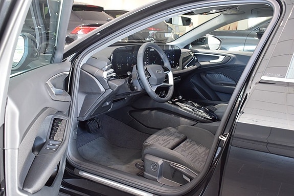 Audi A5 4 of 8