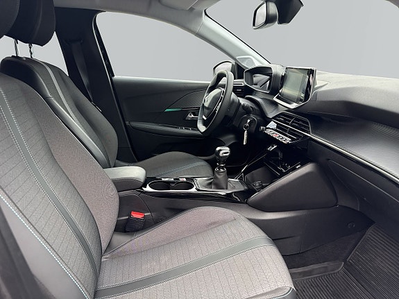 Peugeot 208 9 of 15