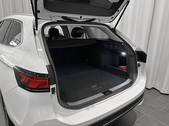 Volkswagen Passat 4 of 5