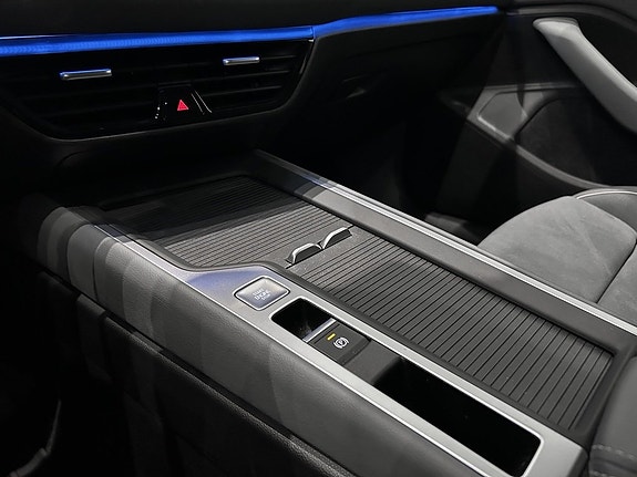 Volkswagen Passat 15 of 16