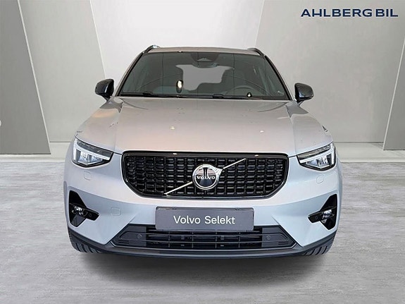 Volvo XC40 5 of 5