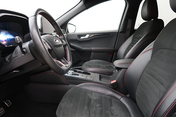 Ford Kuga 2 of 5