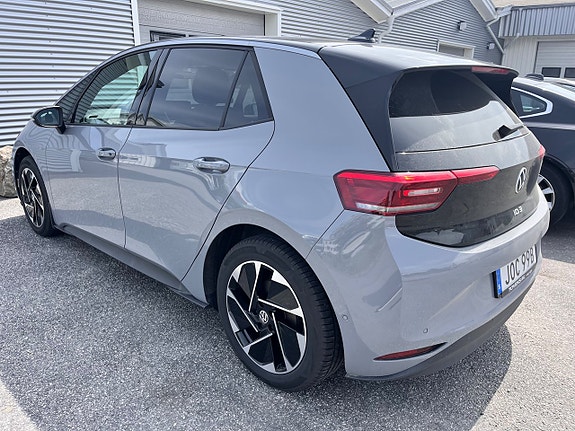 Volkswagen ID.3 4 of 5