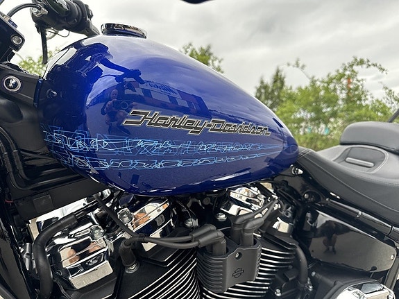Harley-Davidson Breakout 114 10 of 13