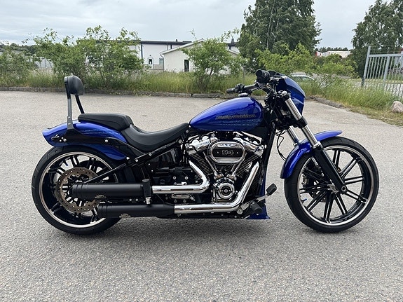 Harley-Davidson Breakout 114 7 of 13
