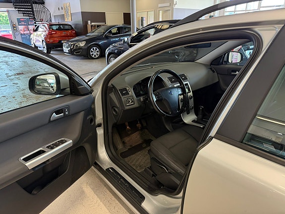 Volvo V50 11 of 19