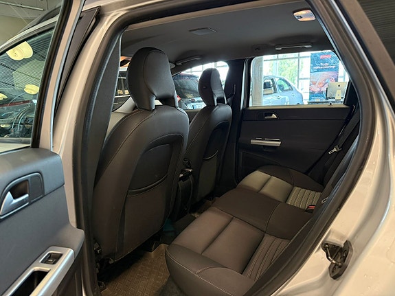 Volvo V50 19 of 19