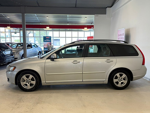 Volvo V50 5 of 5