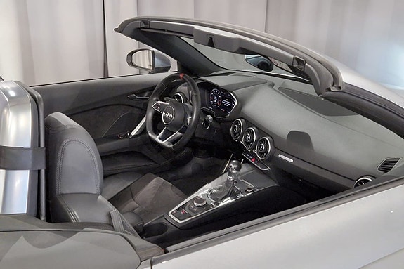 Audi TT 15 of 21