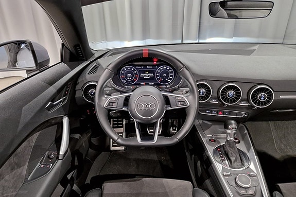 Audi TT 17 of 21