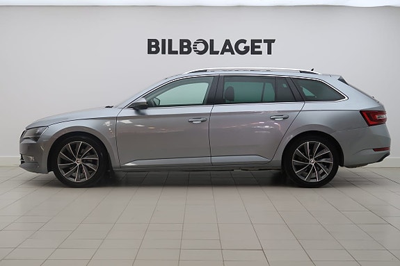 Skoda Superb 2 of 5
