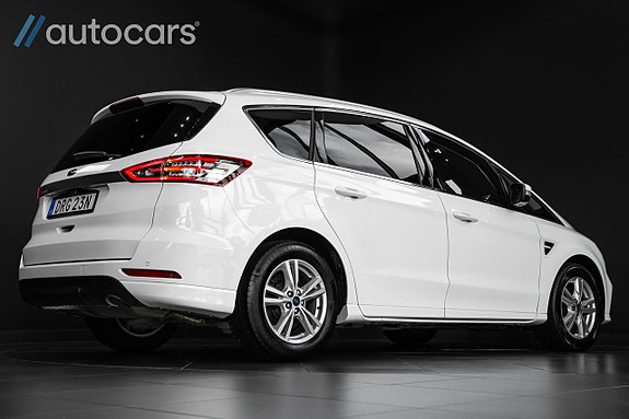 Ford S-MAX 3 of 5