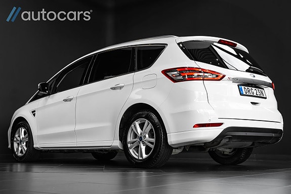 Ford S-MAX 4 of 5