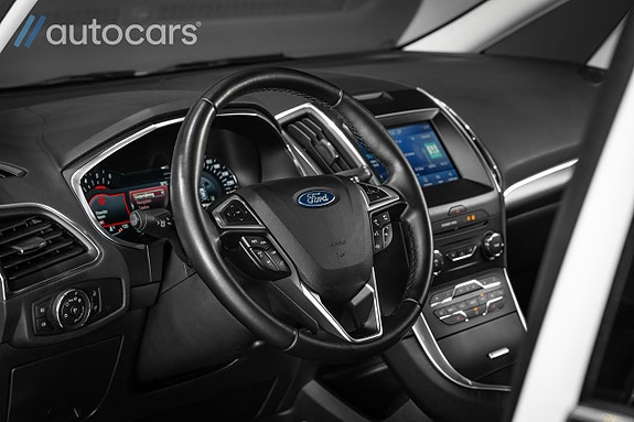 Ford S-MAX 16 of 30