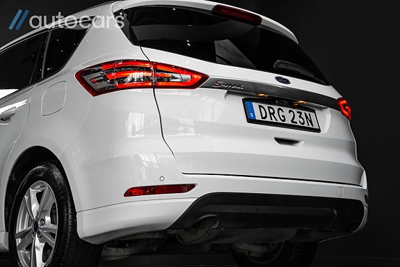 Ford S-MAX 12 of 30