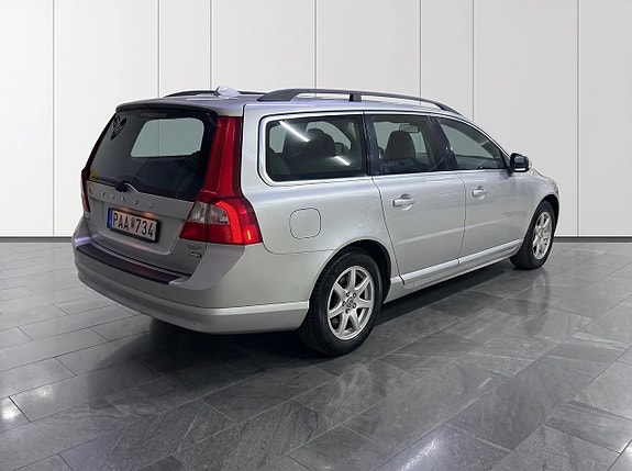 Volvo V70 4 of 15