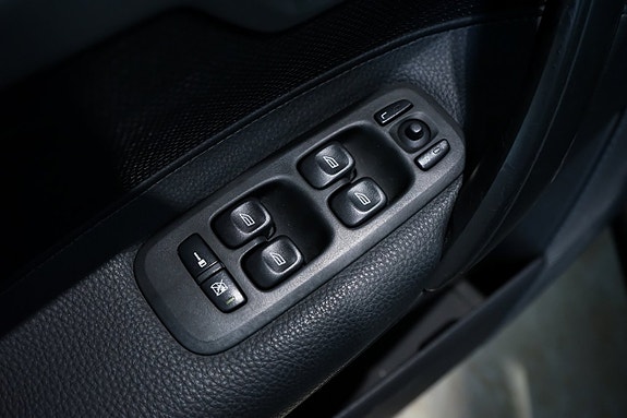 Volvo V70 17 of 24