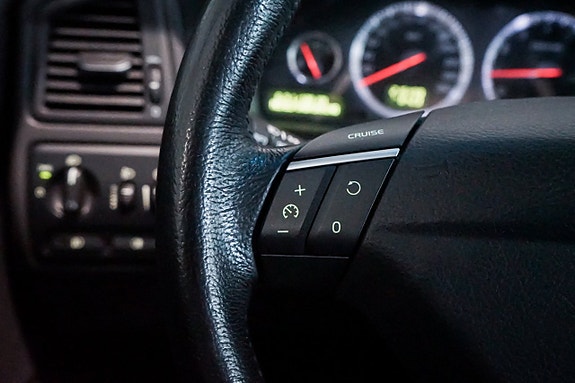 Volvo V70 14 of 24