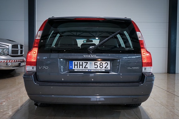 Volvo V70 6 of 24