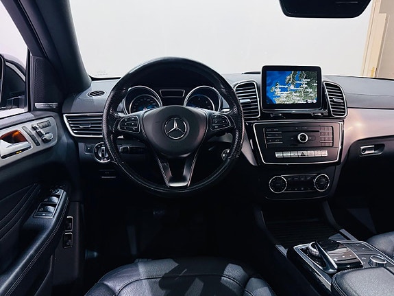 Mercedes-Benz GLE350 d 24 of 26
