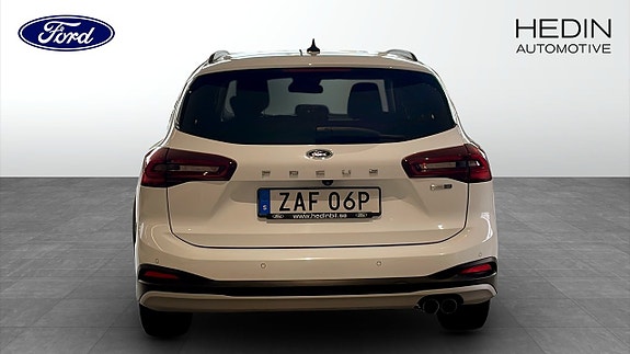 Ford Focus 7 of 9