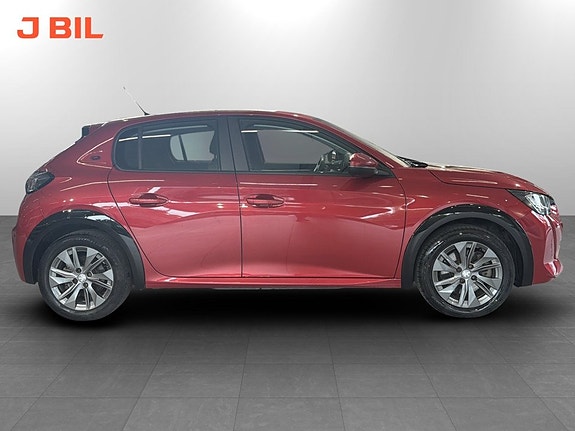 Peugeot e-208 14 of 15