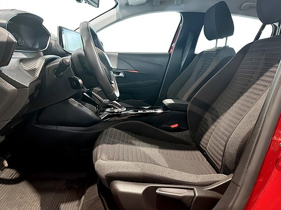 Peugeot e-208 4 of 5