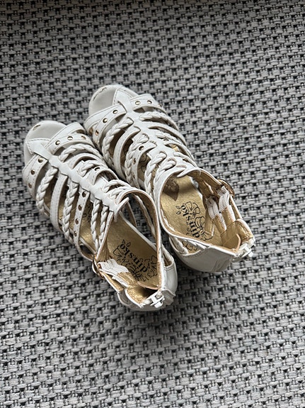 Product image 12 of 19