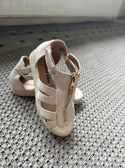 Product image 17 of 19
