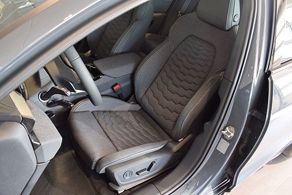 Audi A6 e-tron 9 of 11