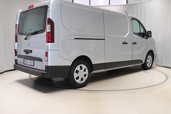 Renault Trafic 4 of 5
