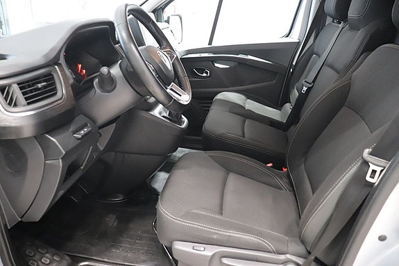 Renault Trafic 7 of 8